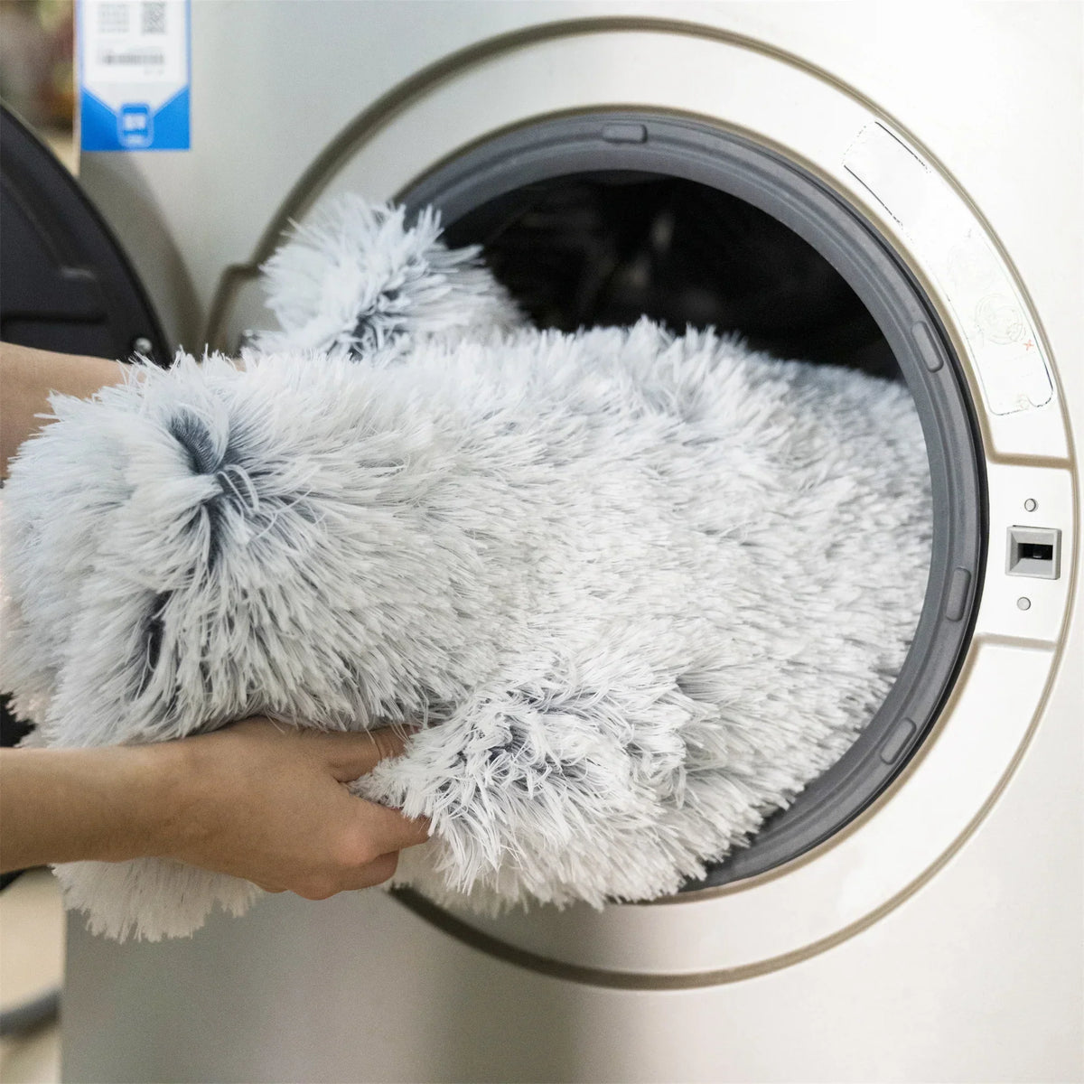 Quishy PetBed - Cozy Washable Plush Blanket