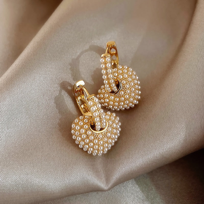 Anne - Elegant Gold Pearl Earrings for Women