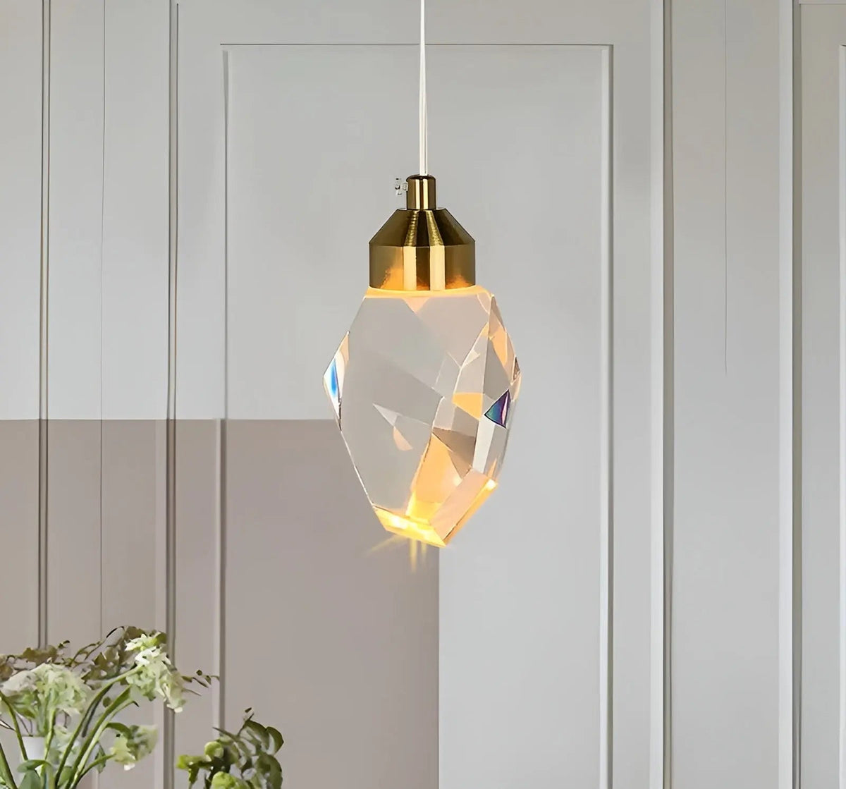 Nakovar - Crystal Pendant Light with LED