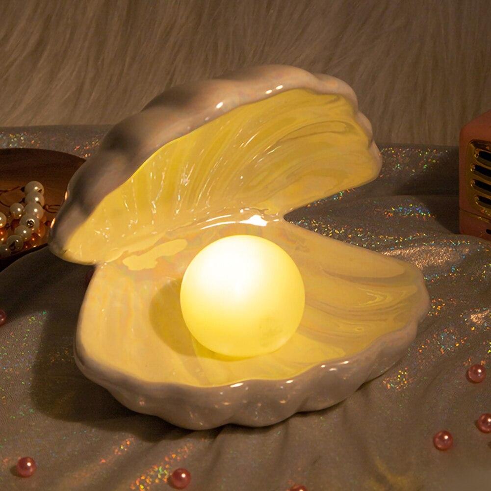 ShellGlow Lamp - Elegant Shell Night Light with Pearl Accent