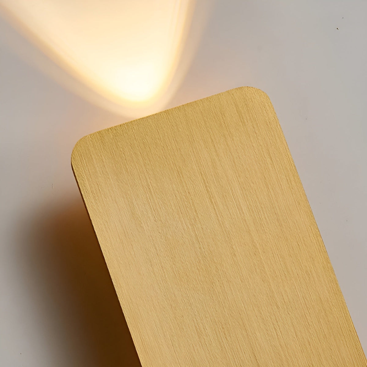 Vlenoir - Sleek Lighting for Any Room