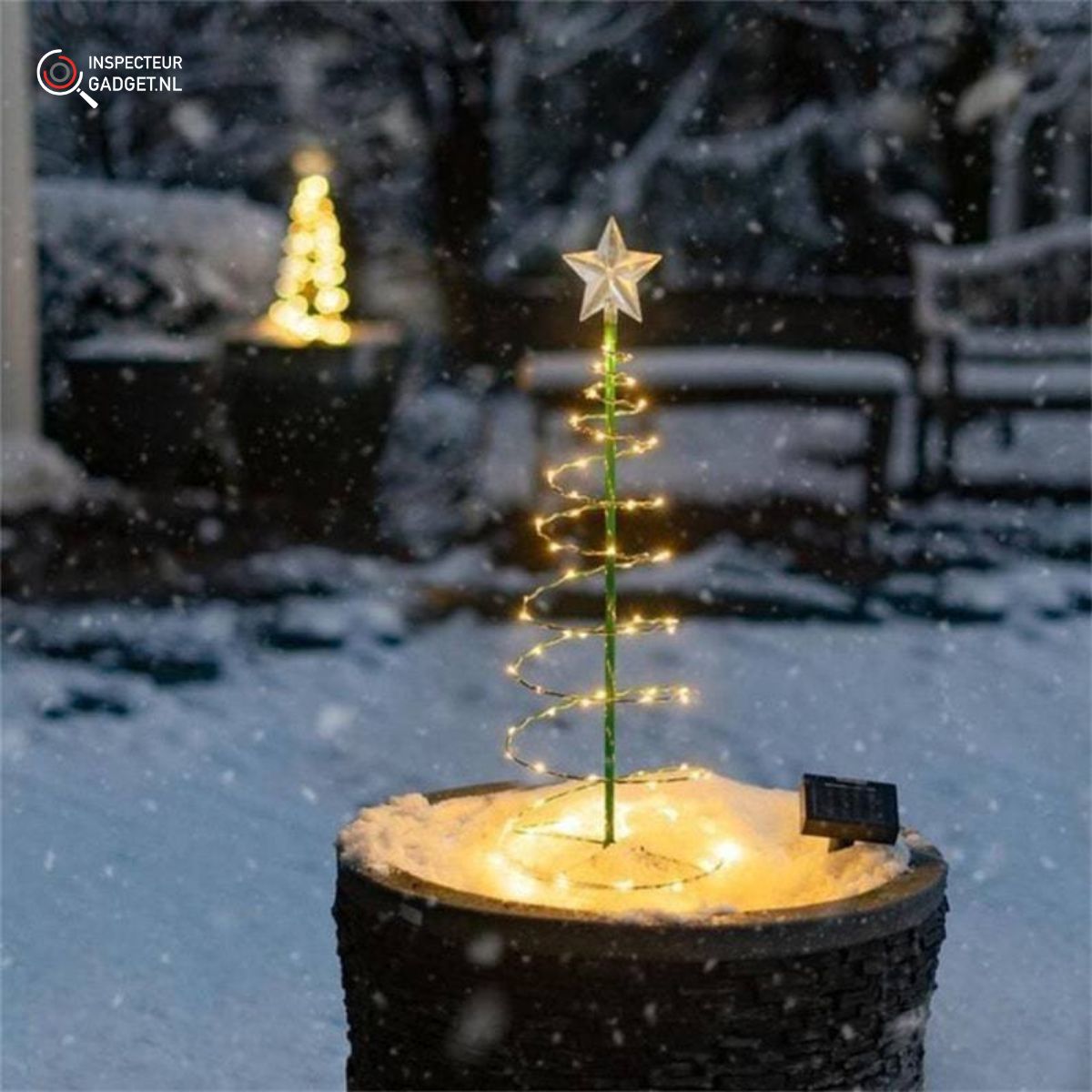 Palvora - Outdoor Solar Christmas Tree Light