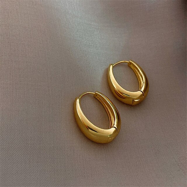 Belara - Classic Gold Hoop Earrings