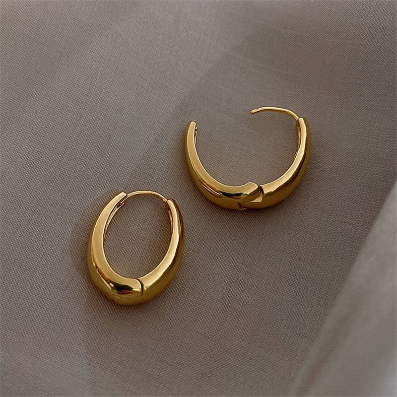 Belara - Classic Gold Hoop Earrings