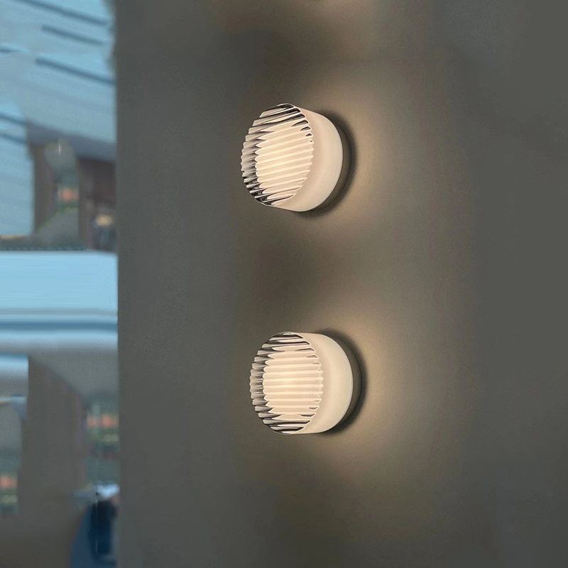 LumLight Stylish LED Wall Lamp - For Modern and Sustainable Home Comfort