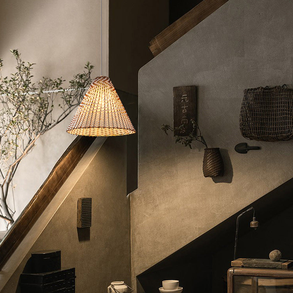 Hintwell - Handwoven Rattan Hanging Light