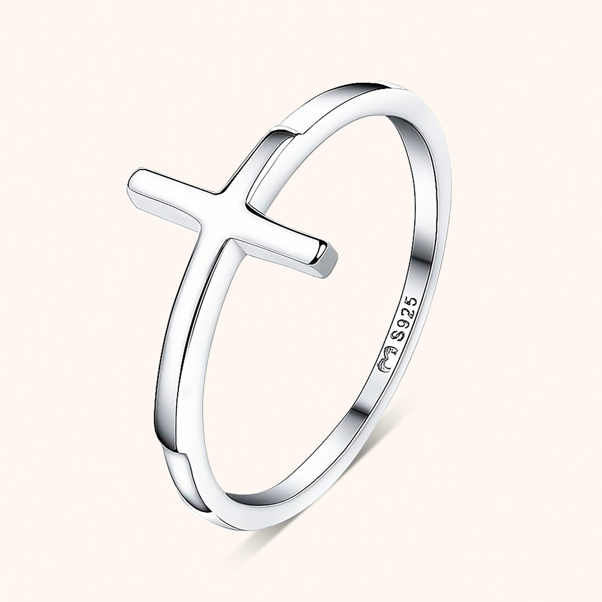 Amélie - Chic Cross-Detail Ring