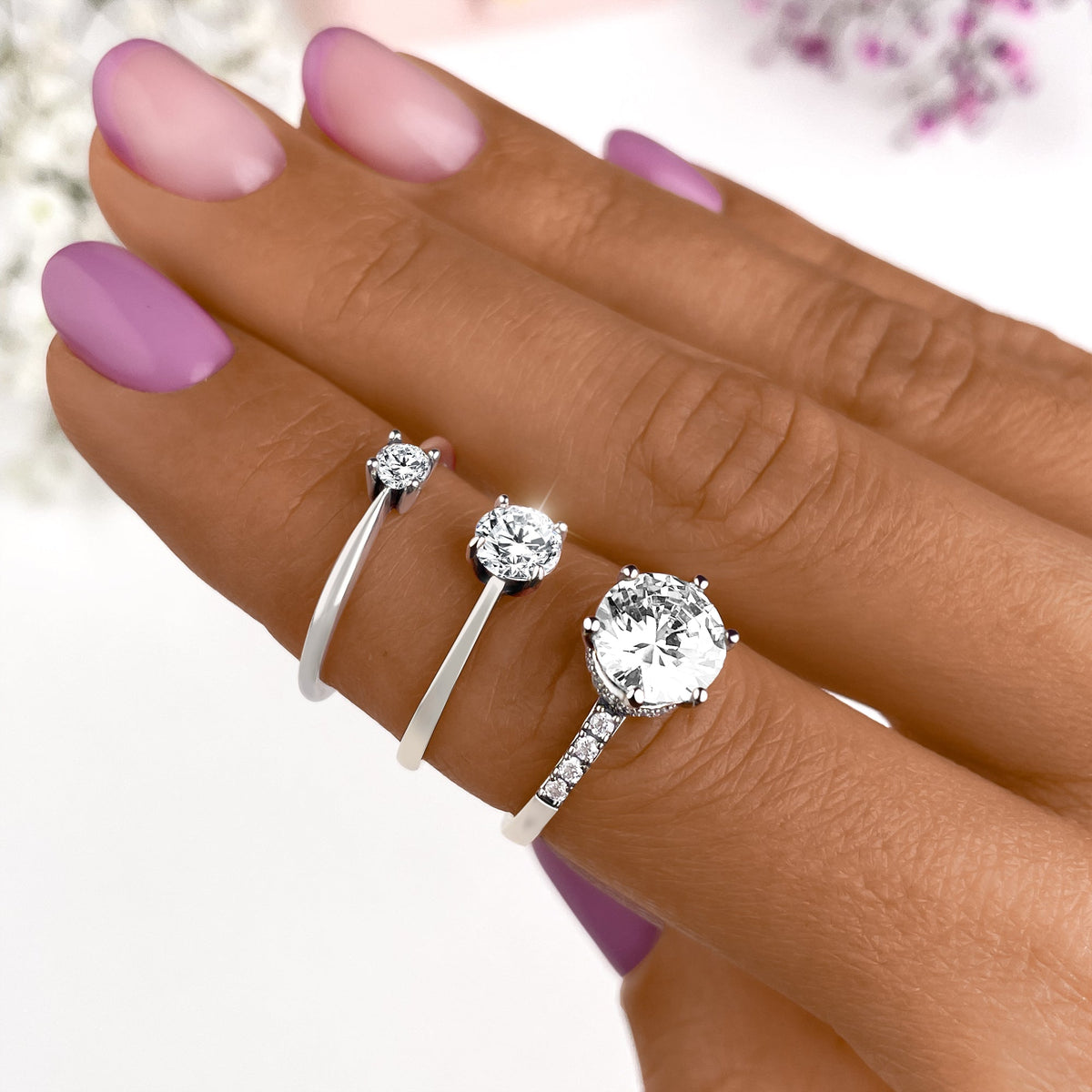 Elena - Exquisite Solitaire Zirconia Ring for Timeless Elegance