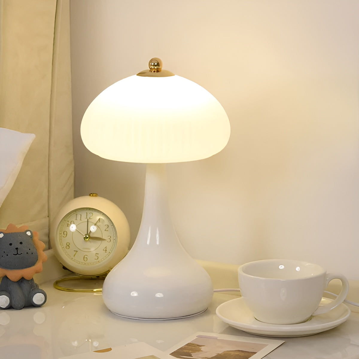 Eleganza - Timeless Mushroom Shape Dimmable LED Lamp
