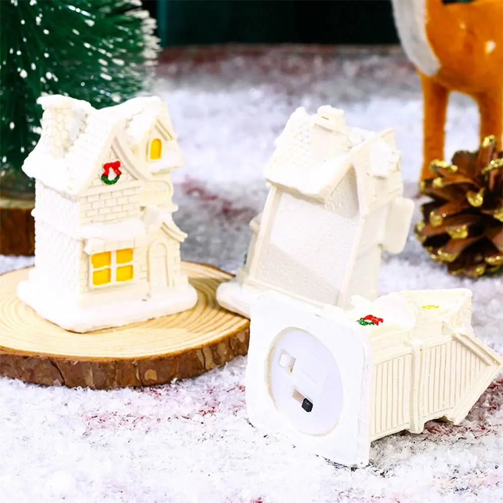Gibsona - LED Miniature Christmas Village Houses Set