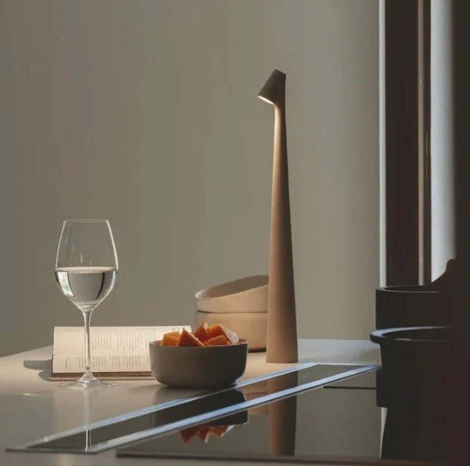 Nawbrent - Dimmable Handcrafted Table Lamp