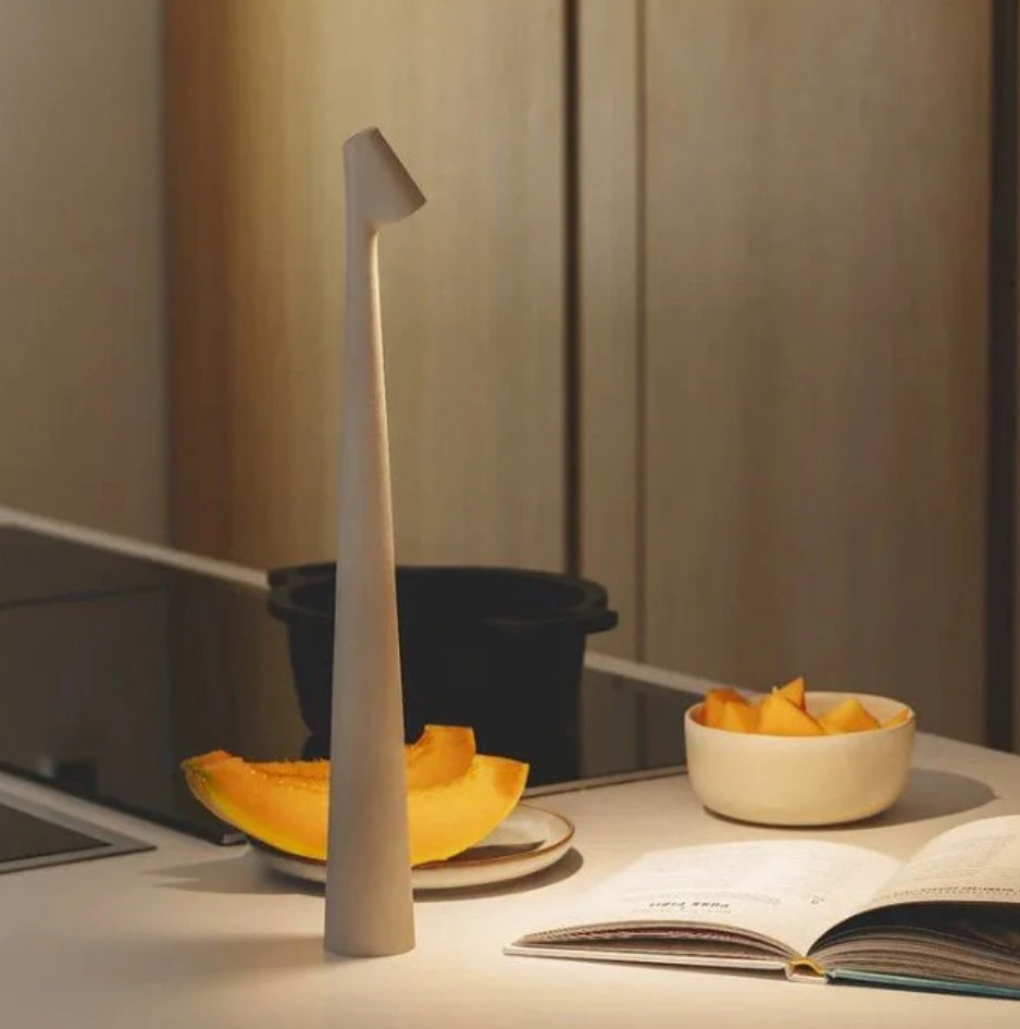 Nawbrent - Dimmable Handcrafted Table Lamp