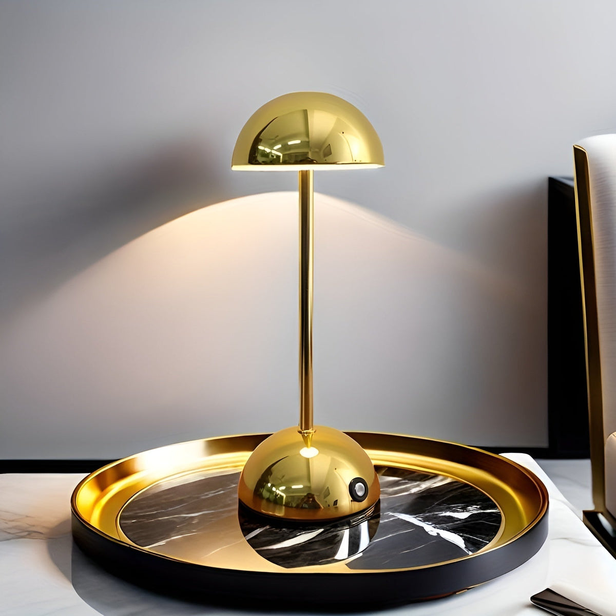 Kestrelle - Modern Touch Control Dimmable Lamp