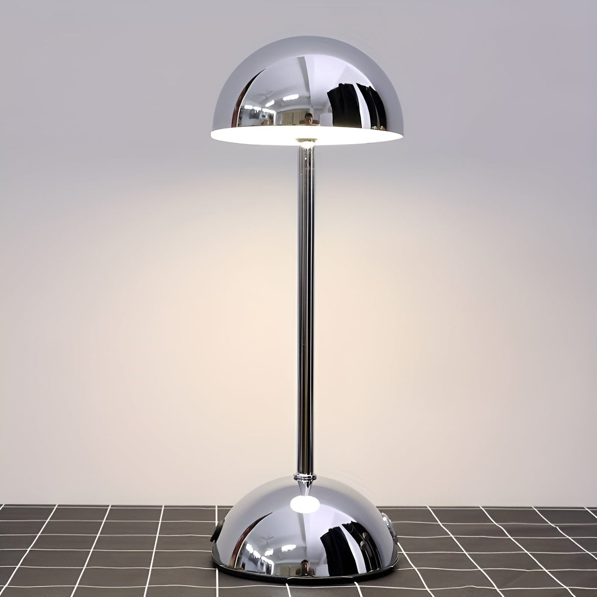 Kestrelle - Modern Touch Control Dimmable Lamp