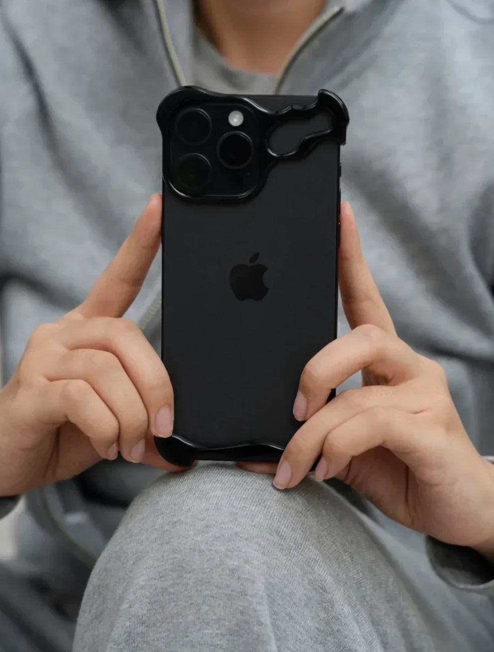TitanShield Case - Sleek Protection for iPhone Edges