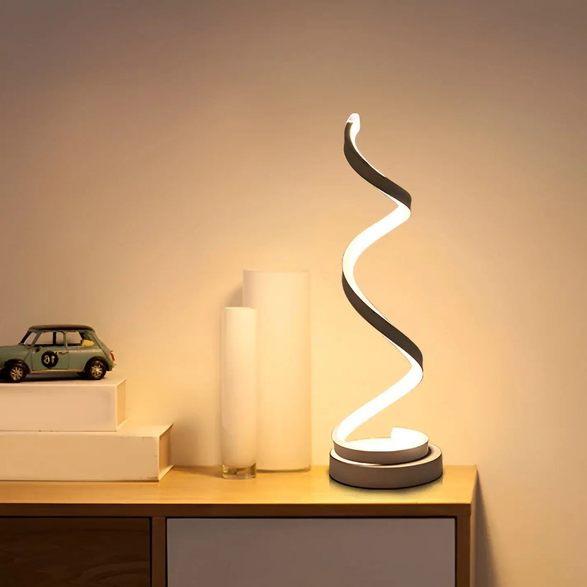 Cerwyn - Curved Eye-Care LED Desk Light