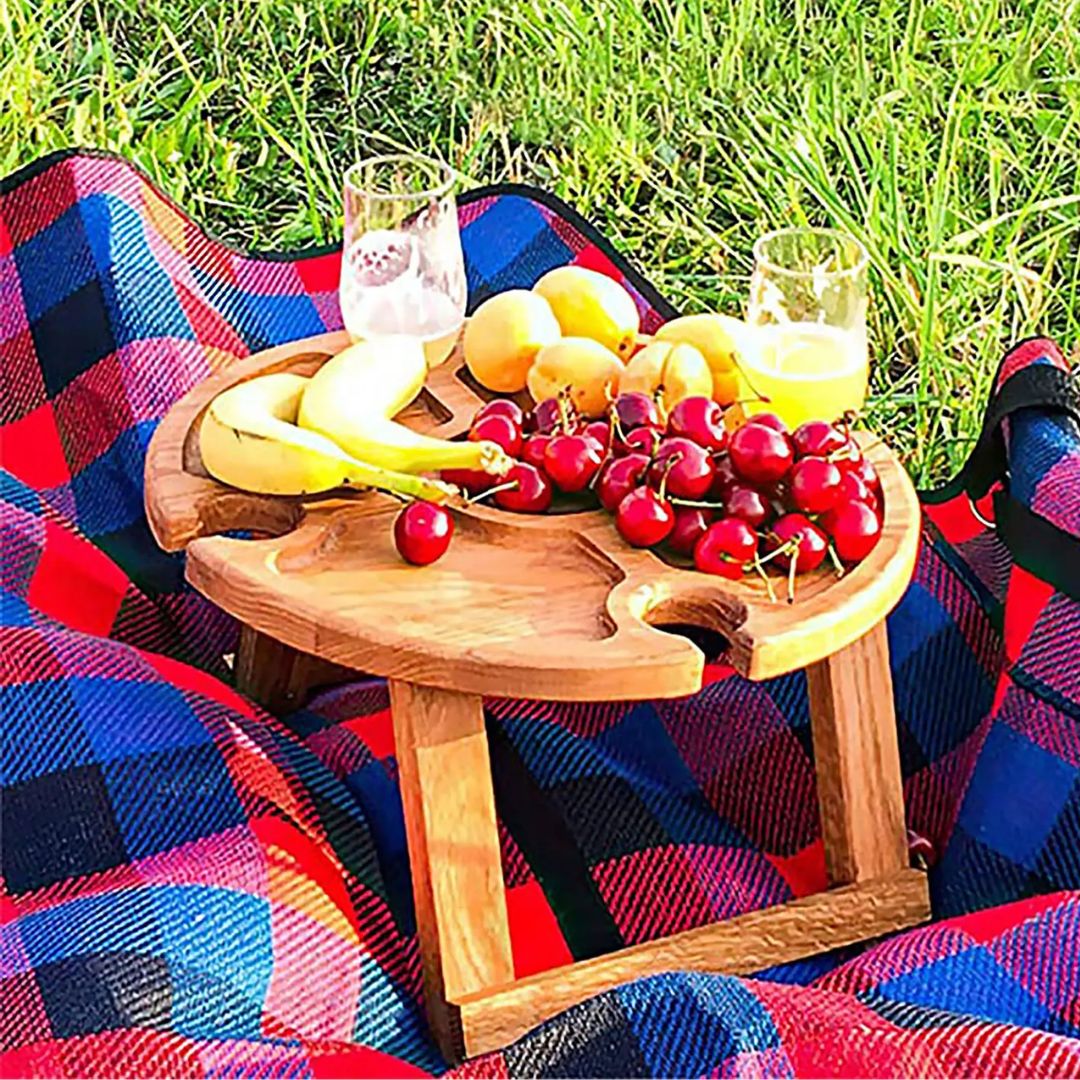 CheeseBoard Delights - Stylish Wooden Picnic Accessory