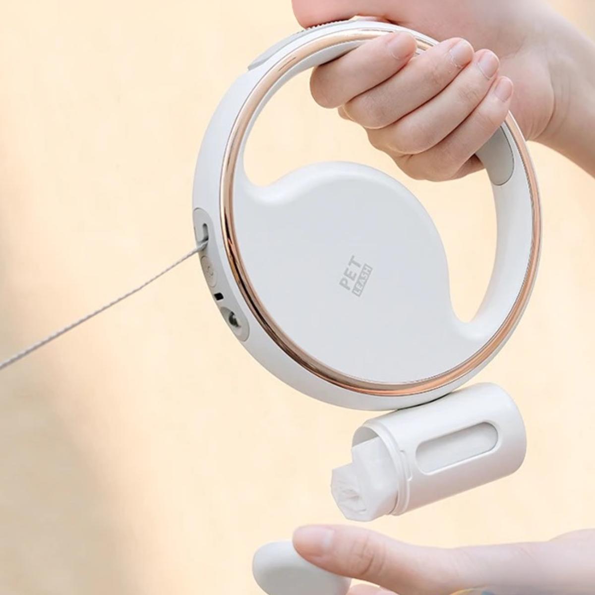 Lexbourne - Retractable Leash with LED Light