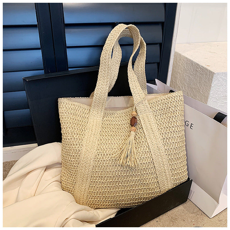 EcoChic Handbag - Stylish Woven Rattan Handbag for Women