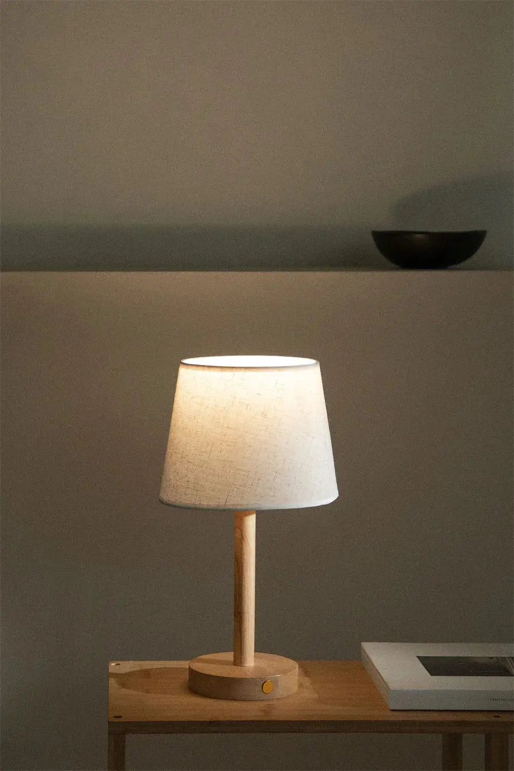 Tavlon - Cordless Rechargeable Wooden Bedside Lamp