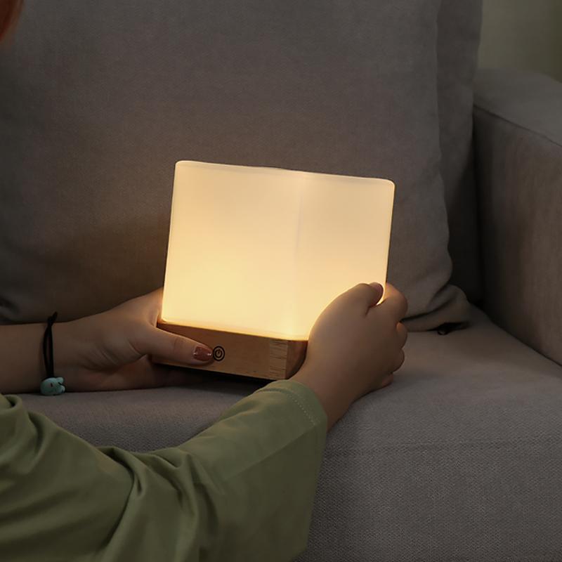 GlowCube - Cordless Modern Energy-Efficient LED Lamp