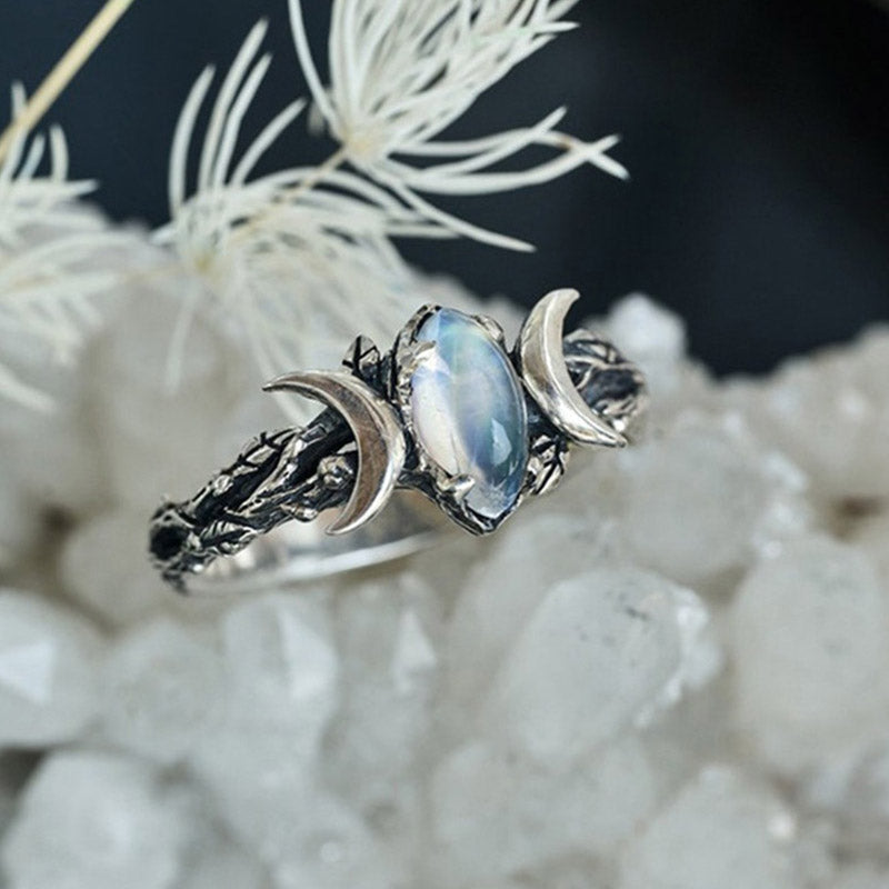 Iris Moonstone Statement Ring - Bold Elegant Statement Piece