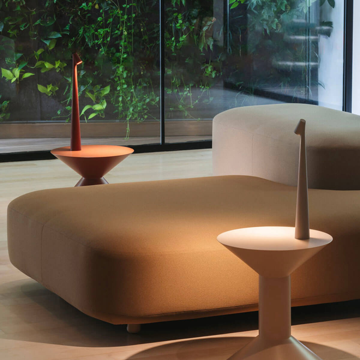 WeVolt - Rechargeable Wireless LED Table Lamp