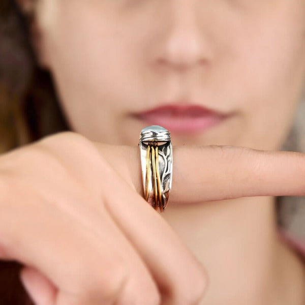 Eswenna - Enchanting Aquamarine Spinner Ring