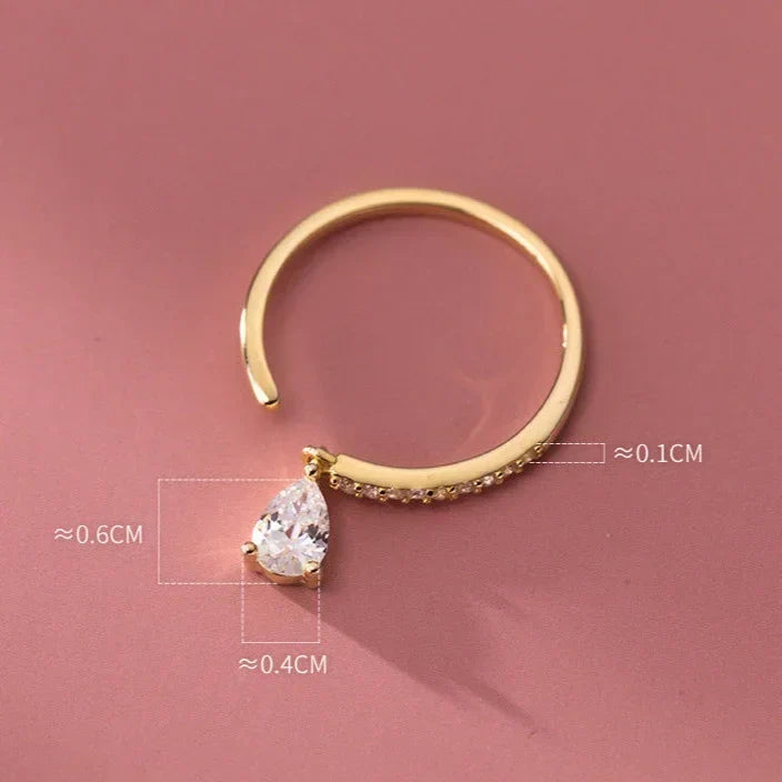Isaline - Adjustable Water Drop Ring