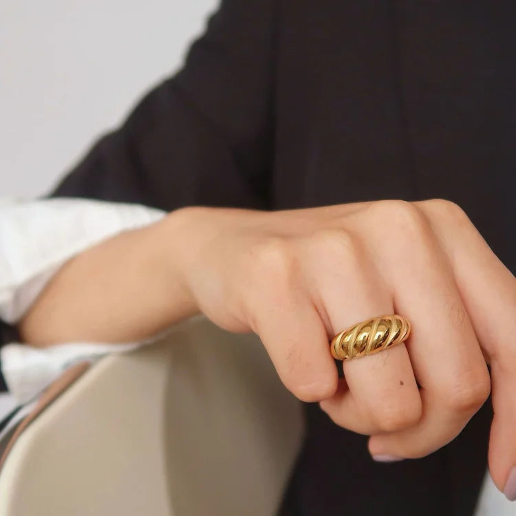 Dorvienne - Gold Vermeil Rope Dome Ring
