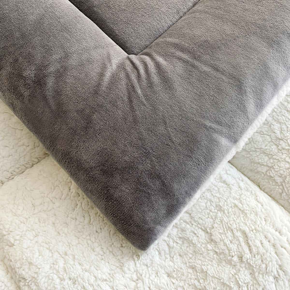 Drelkeep - Reversible Double-Sided Fleece Throw