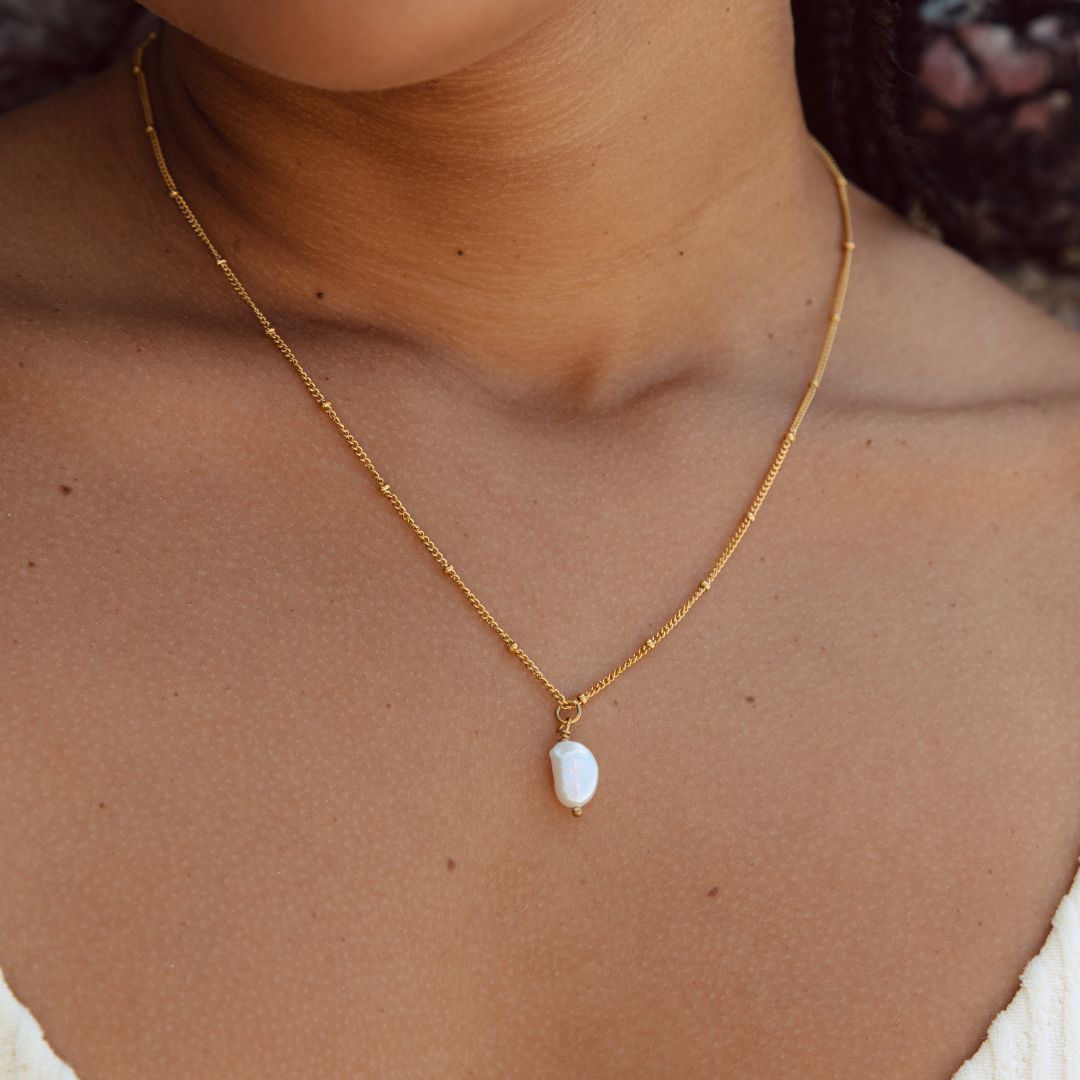Anisa Baroque Pearl Pendant Necklace - Timeless Everyday Elegance