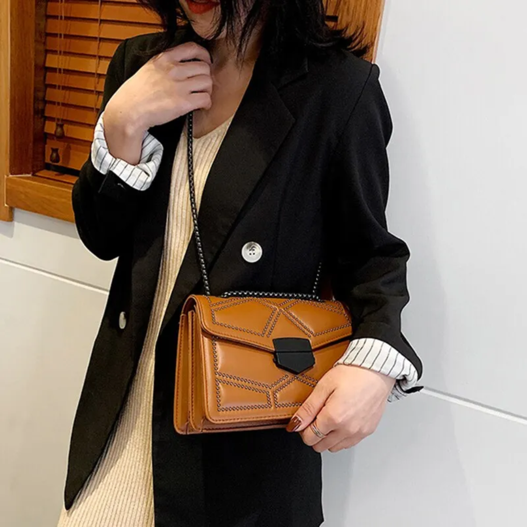 Victoria Crossbody - Vintage-Style Bag for Timeless Elegance