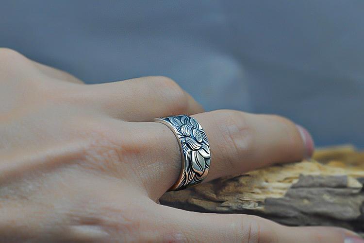 Gyantra - Elegant Silver Lotus Sutra Ring for Men and Women