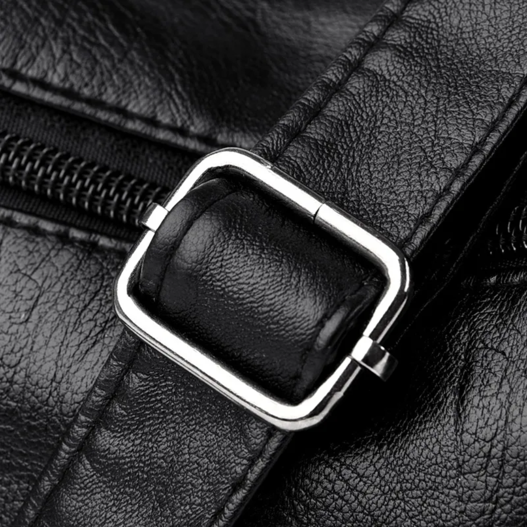 Carly Messenger Bag - A Vintage-Inspired Shoulder Bag