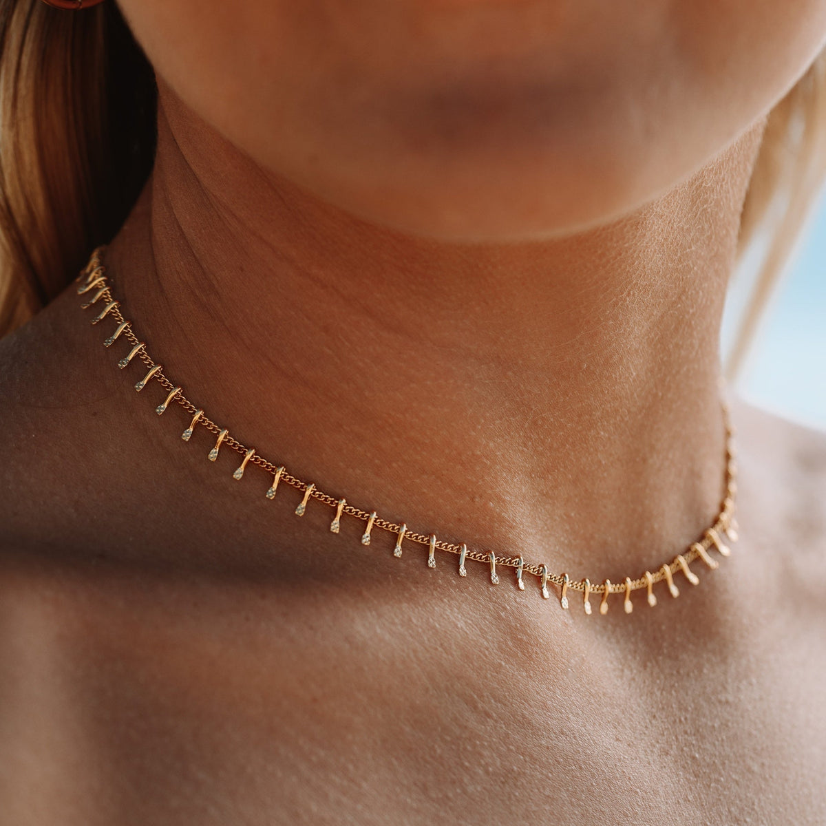 Antigua - Elegant Minimalist Choker