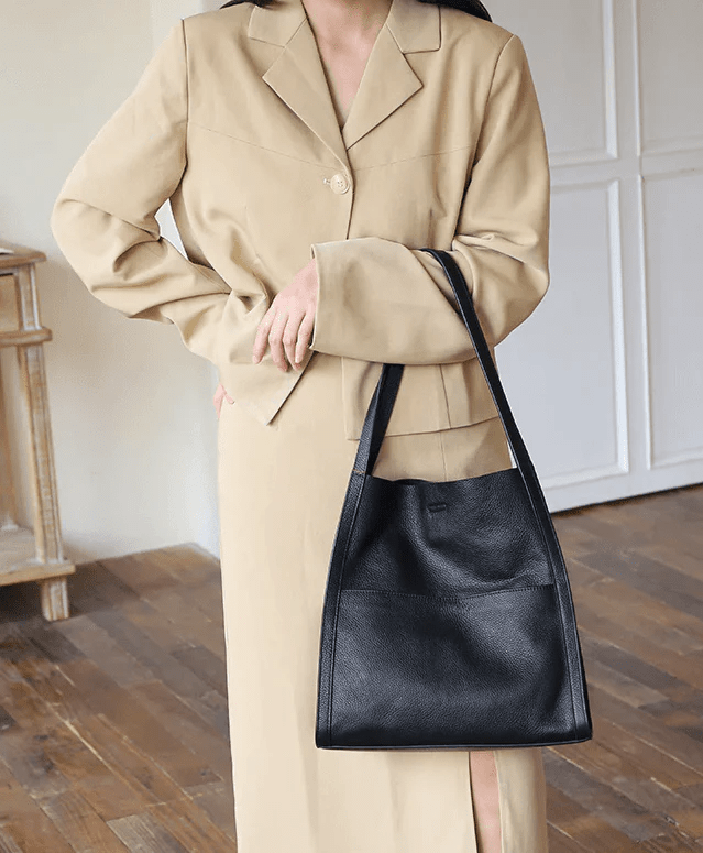 ElegantEssentials Bag - A Stylish and Functional Everyday Accessory