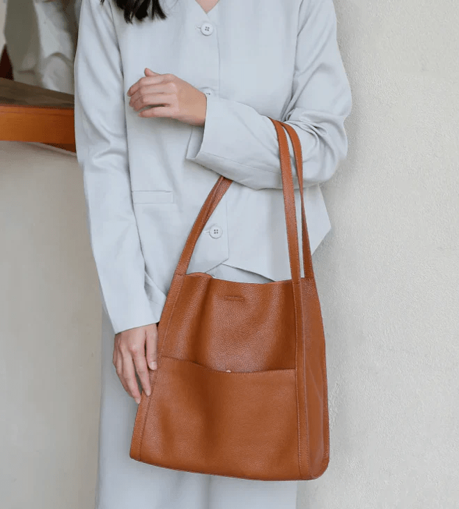 ElegantEssentials Bag - A Stylish and Functional Everyday Accessory