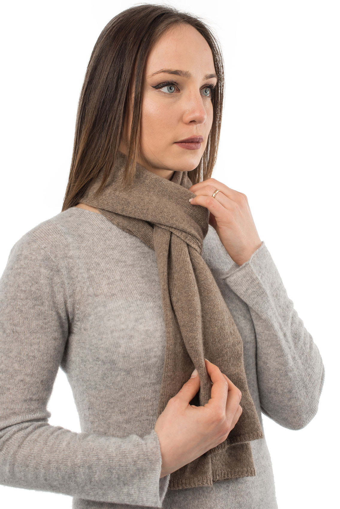 CashmereLux Scarf - Timeless Italian Craftsmanship