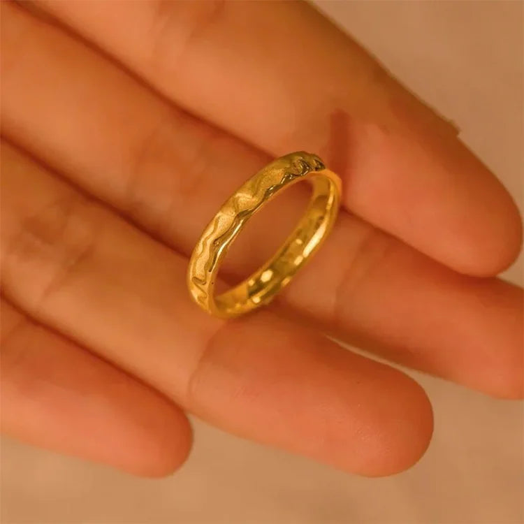 Hamberlyn - Elegant Gold-Plated Honey Ring