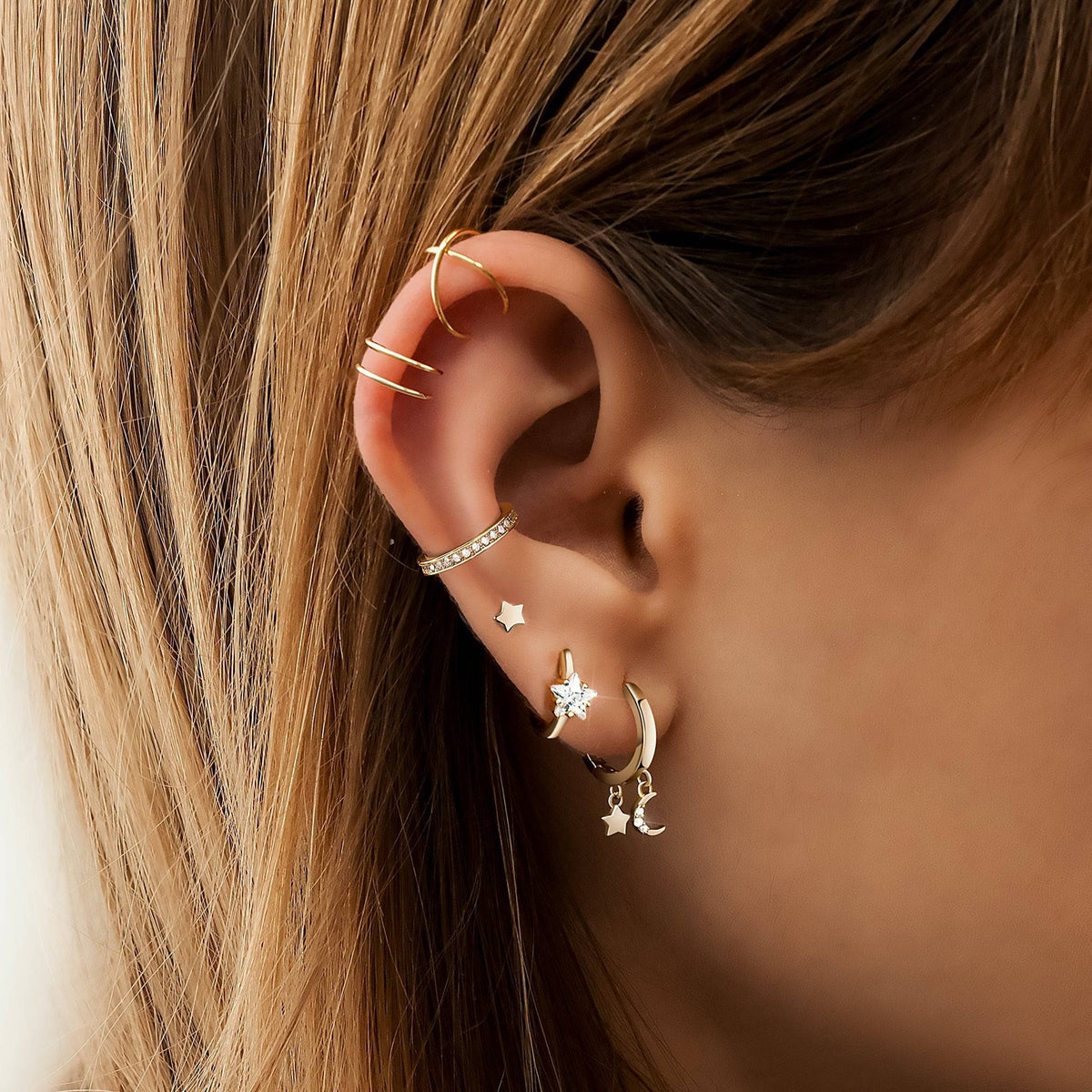 Lunara Hoop Earrings - Striking Star Zirconia Design