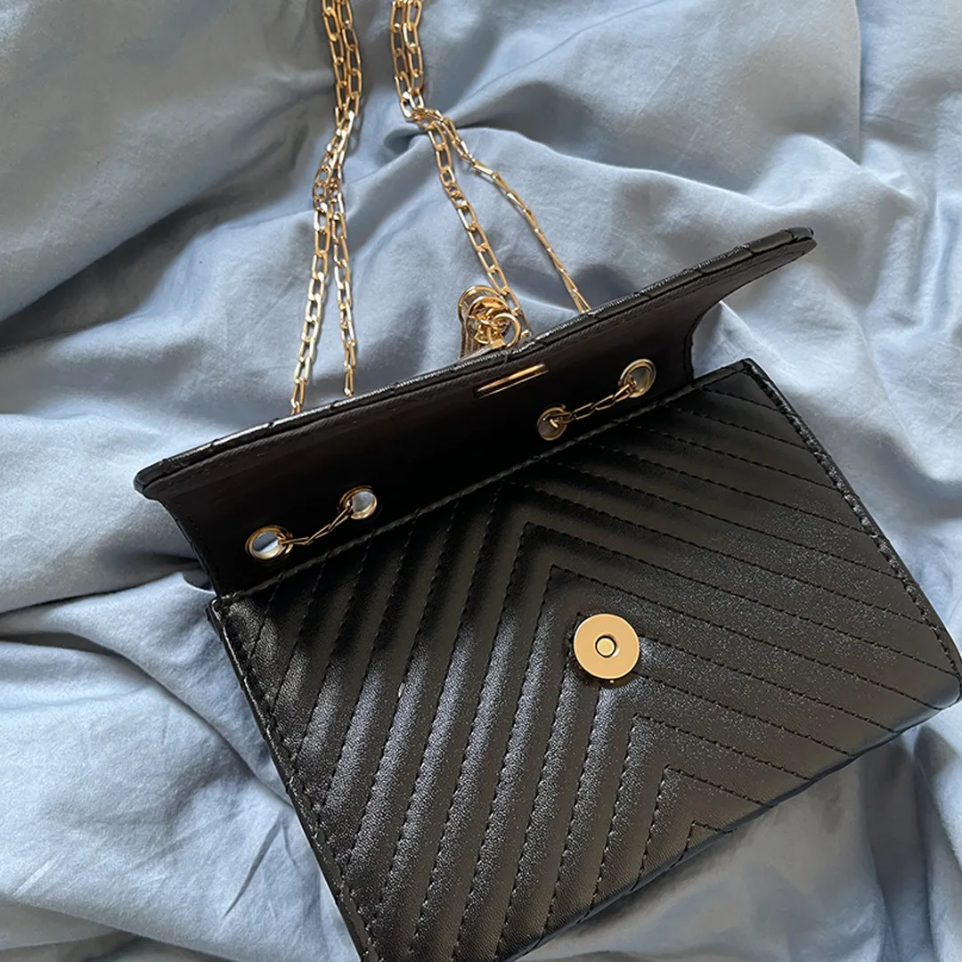 Jannete Luxe Handbag - Timeless Elegance for Every Occasion