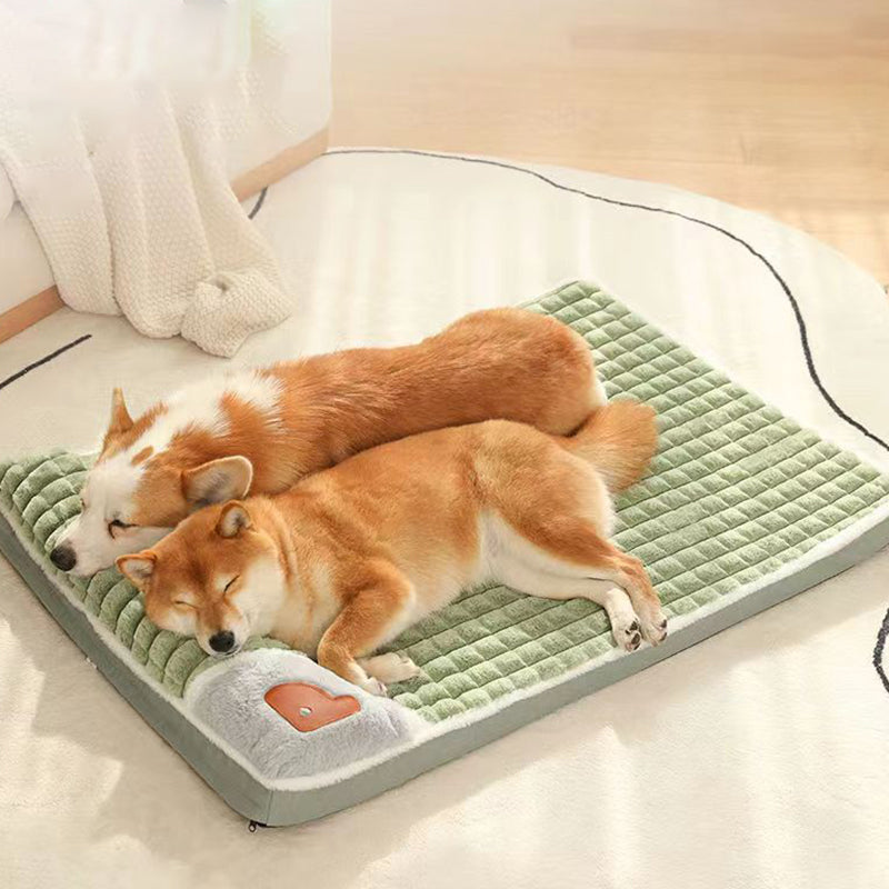 LuxePlush - Warm Plush Dog Bed for Small and Medium Dogs
