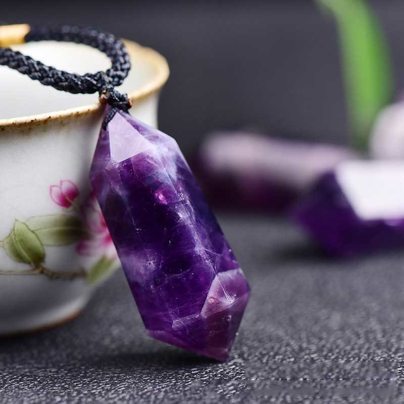 Faelara - Amethyst Healing Crystal Necklace