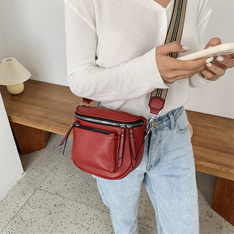 ChicCrossbody Bag - Stylish Shoulder Bag for Everyday Wear