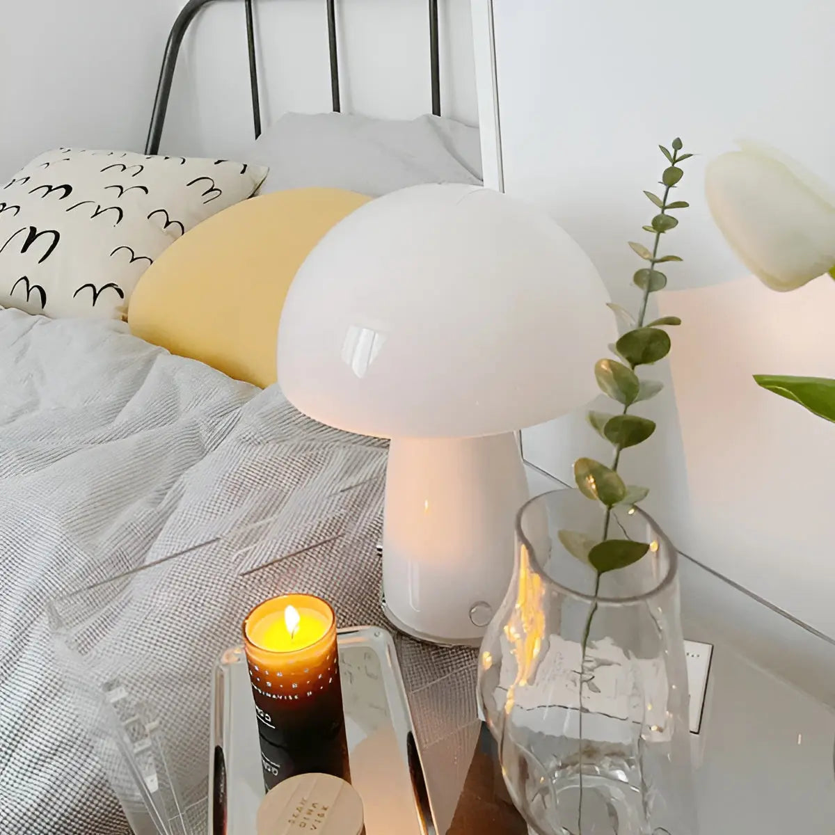Prynhollow - Elegant Mushroom Lamp for Home