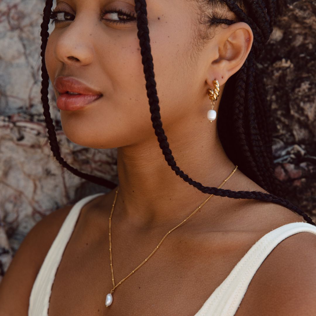 Anisa Baroque Pearl Pendant Necklace - Timeless Everyday Elegance