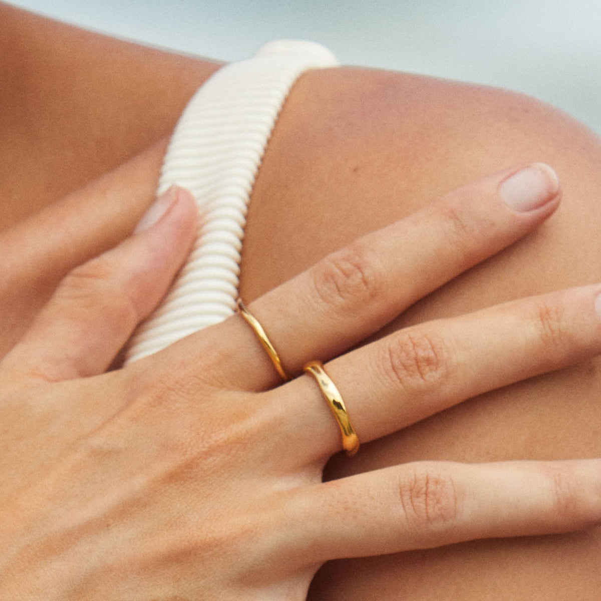 Luna - Elegant Stackable Ring Set