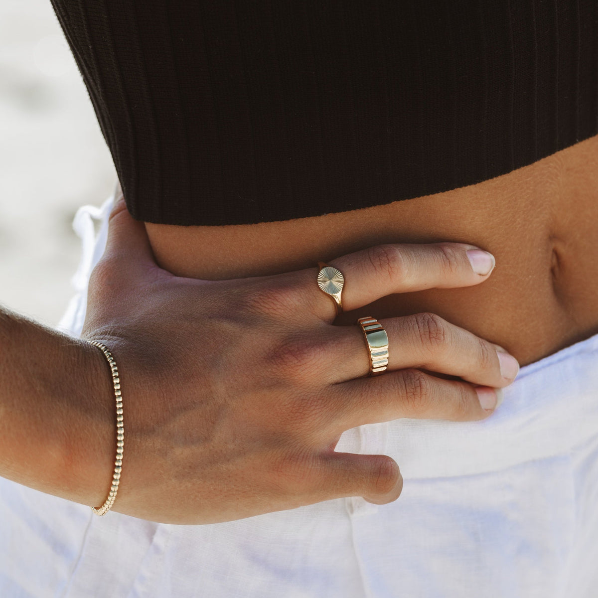 Telsora - Striking Sunlight Signet Ring