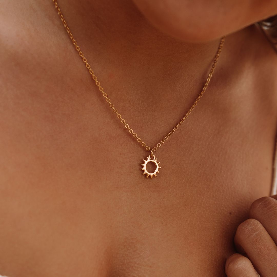 Tamsyra - Sun Design Pendant Necklace